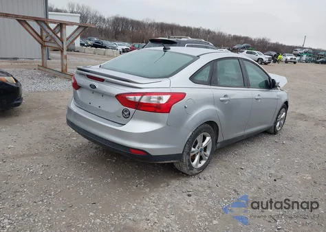 2012 Ford Focus Se z USA, uszkodzony, nr VIN 1FAHP3F26CL214864